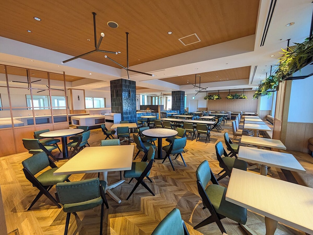 Kansai Airport Washington Hotel 54/67
