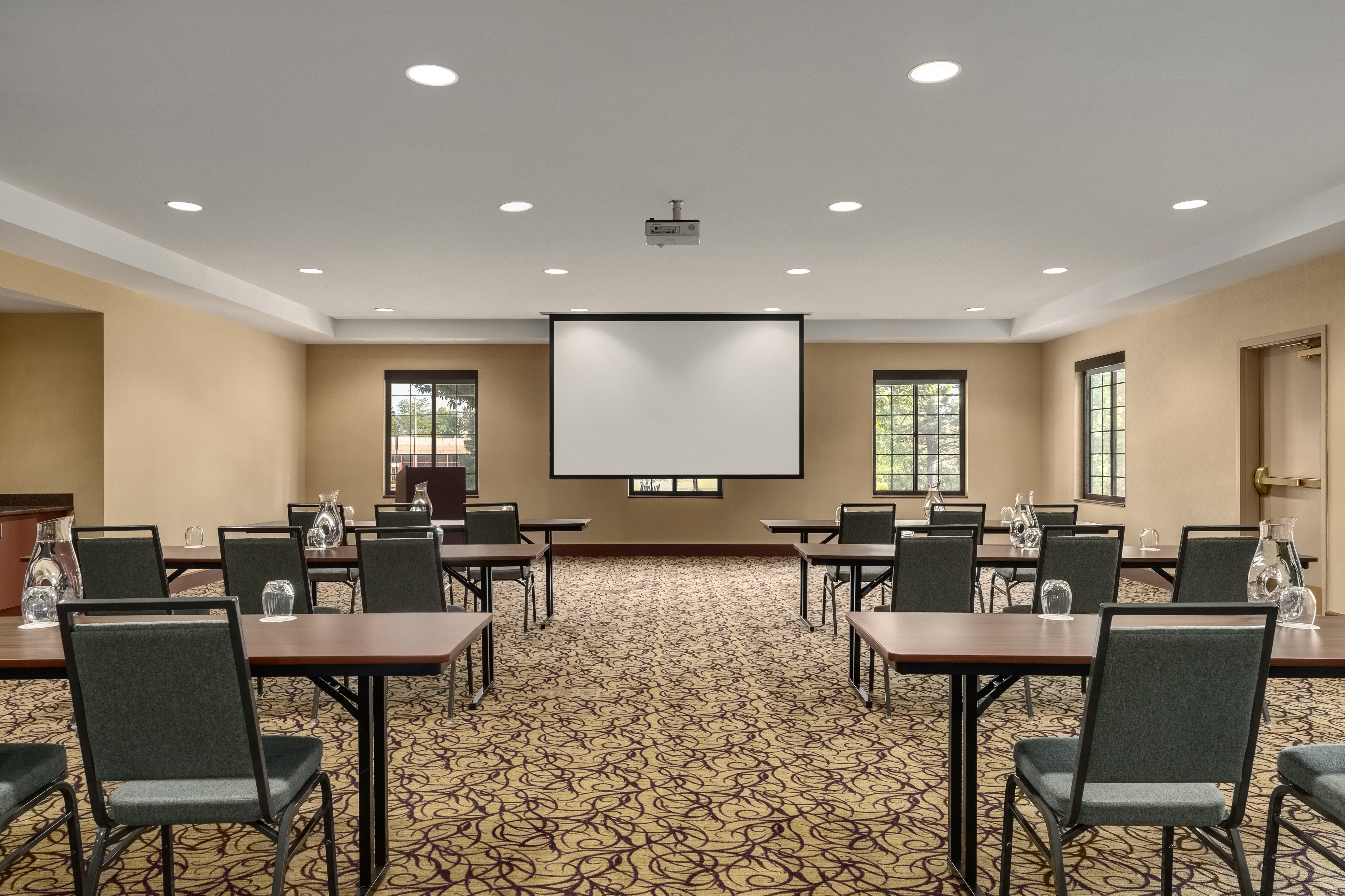 STAYBRIDGE SUITES CHANTILLY - DULLES AIRPORT 58/73