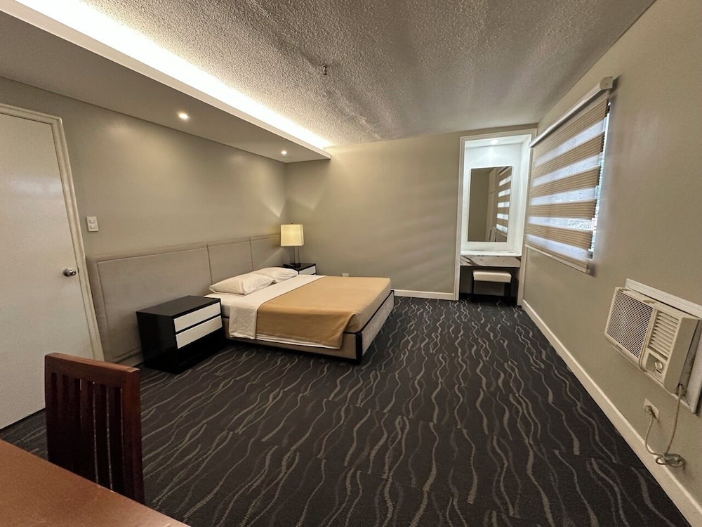 2 BEDROOMS, EXECUTIVE