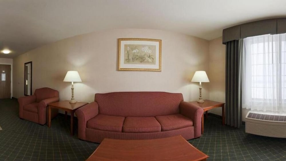 Holiday Inn Express Lebanon 29/36