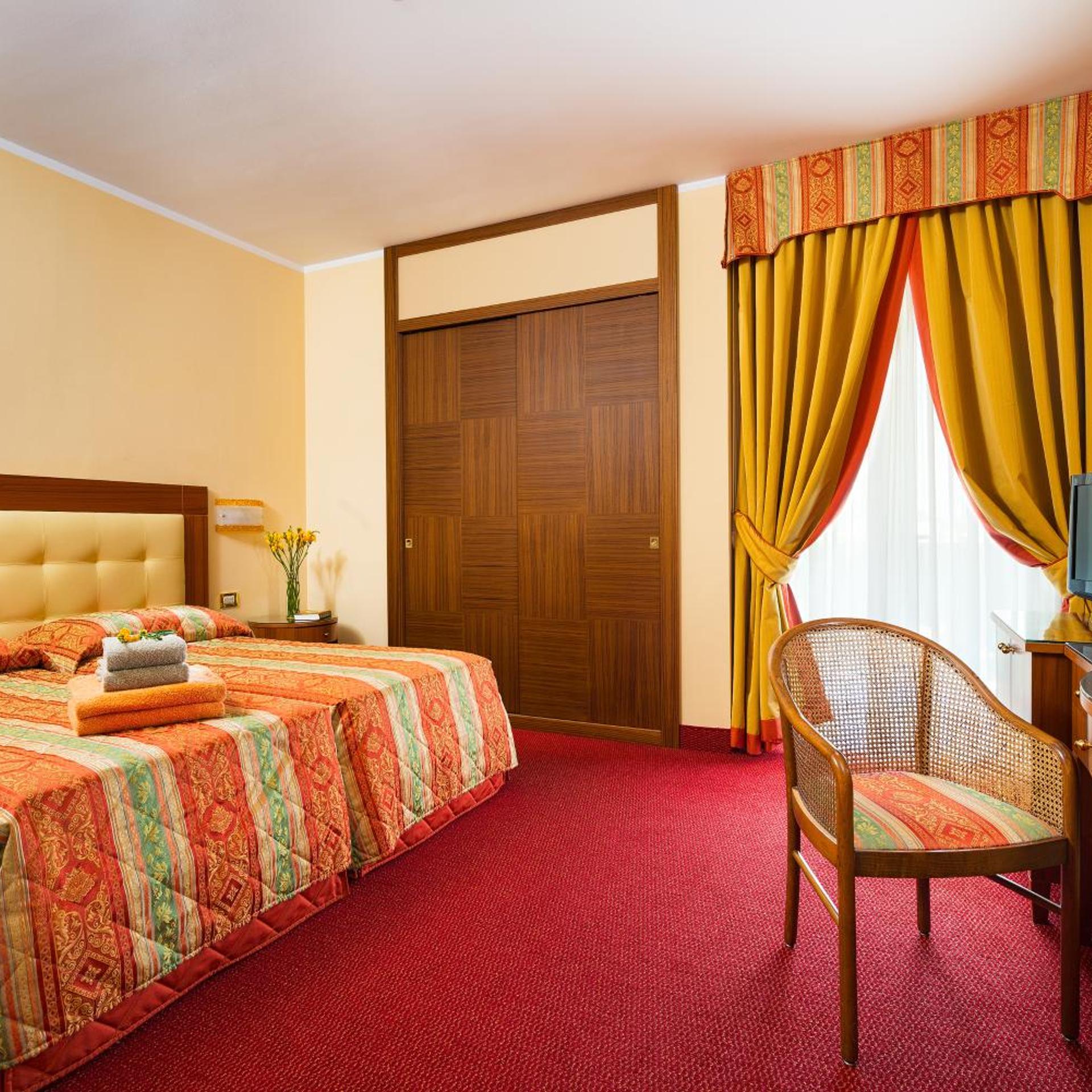 غرفة بسرير مزدوج أو سريرين منفصلين، Hotel Terme Metropole 2/2