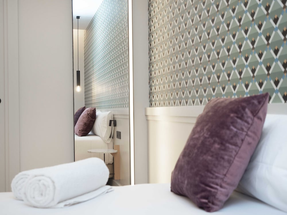 ARCELON HOTEL 22/50