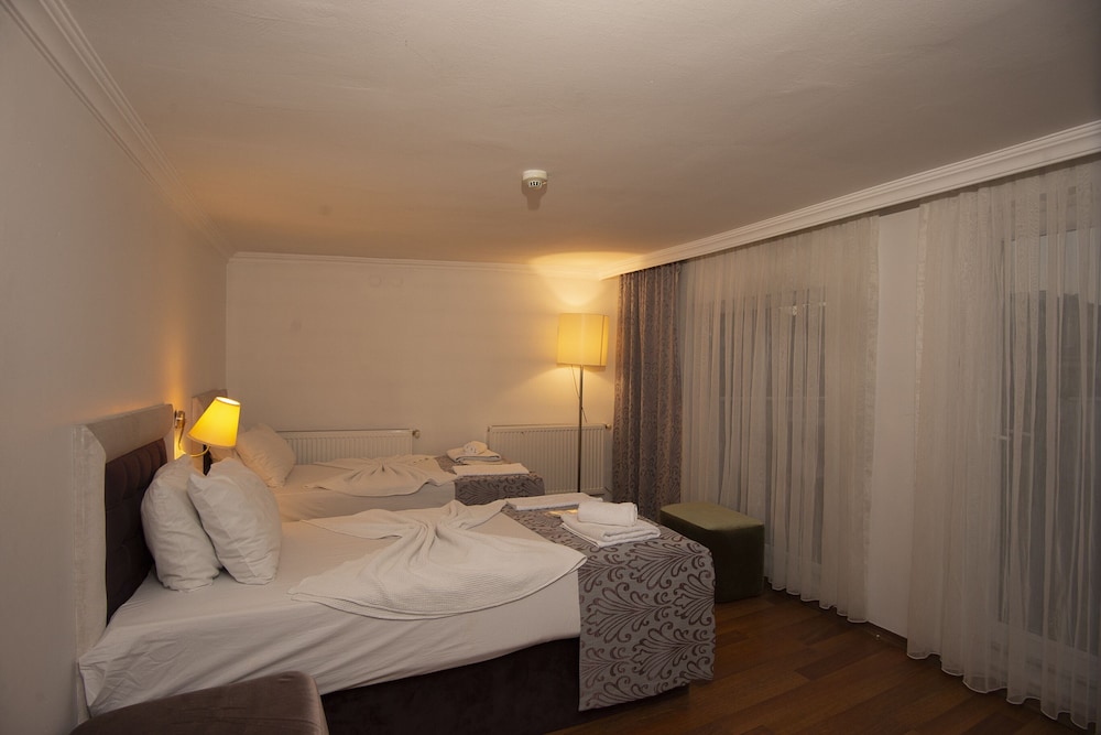Srf Hotel 17/29