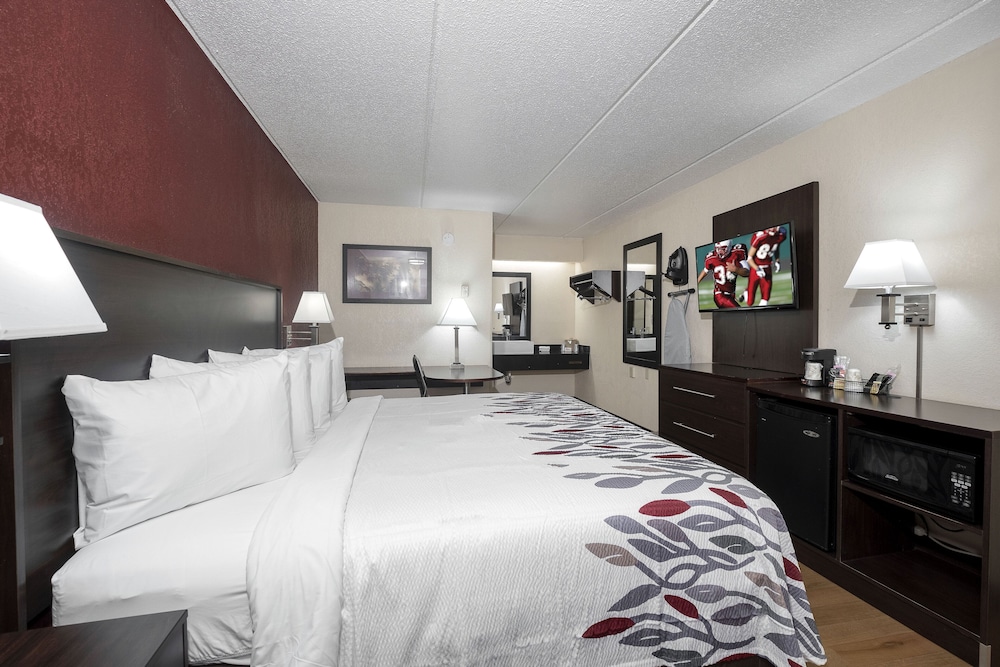 Red Roof Inn Champaign 9/23