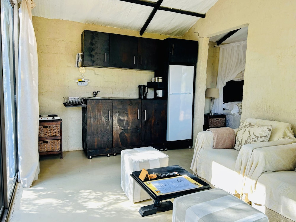 Leadwood Tree Safari Lodge 695 4/30