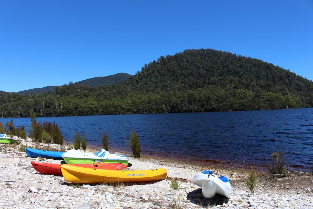 Tullah Lakeside Lodge 3/64