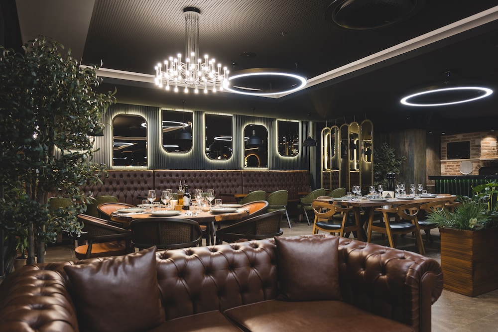 Bristol Hotel Podgorica 44/62