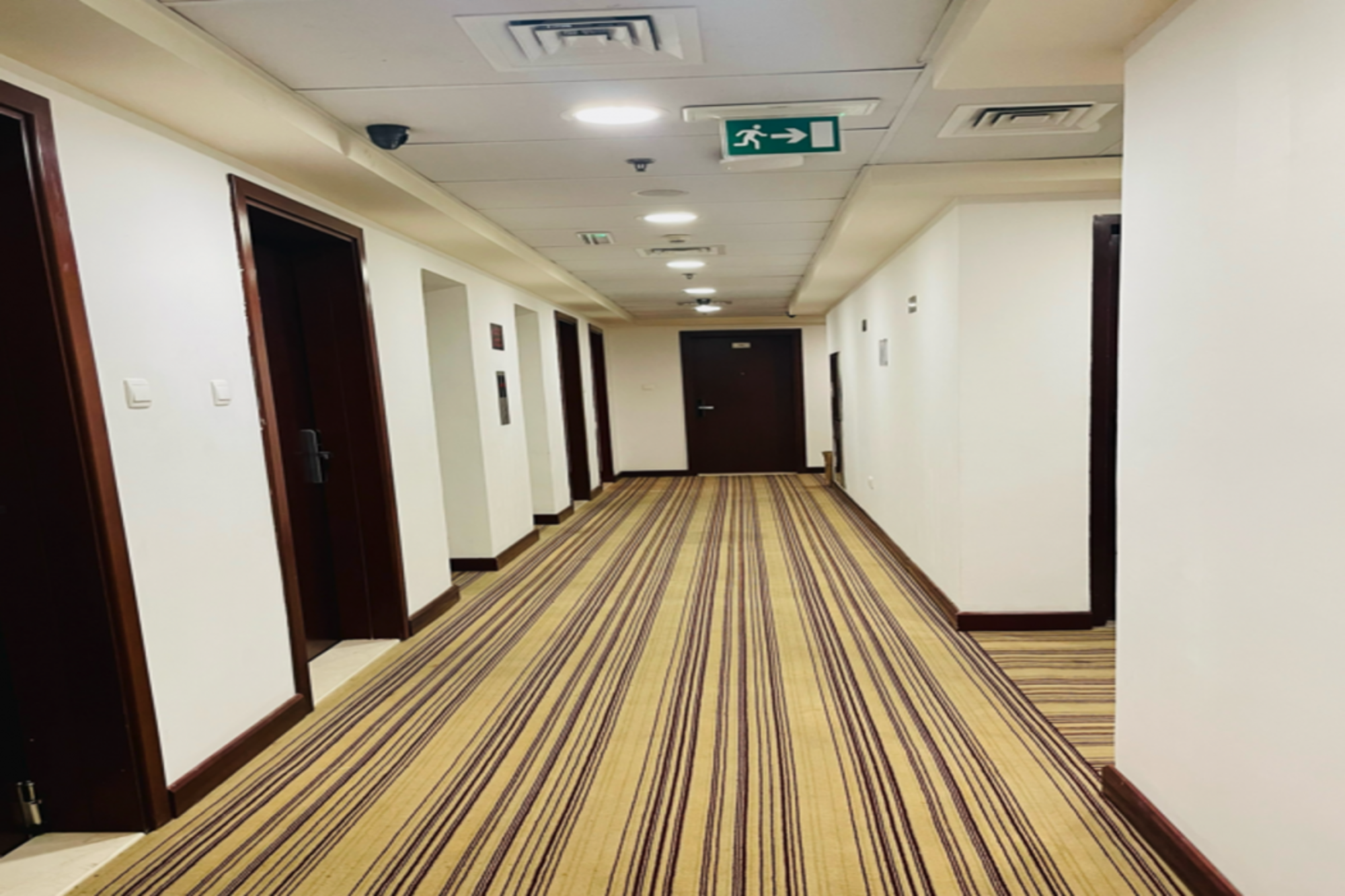 MRA Grand Hotel 28/33