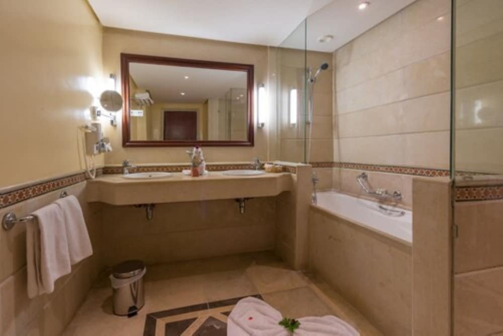Regency Monastir 49/50