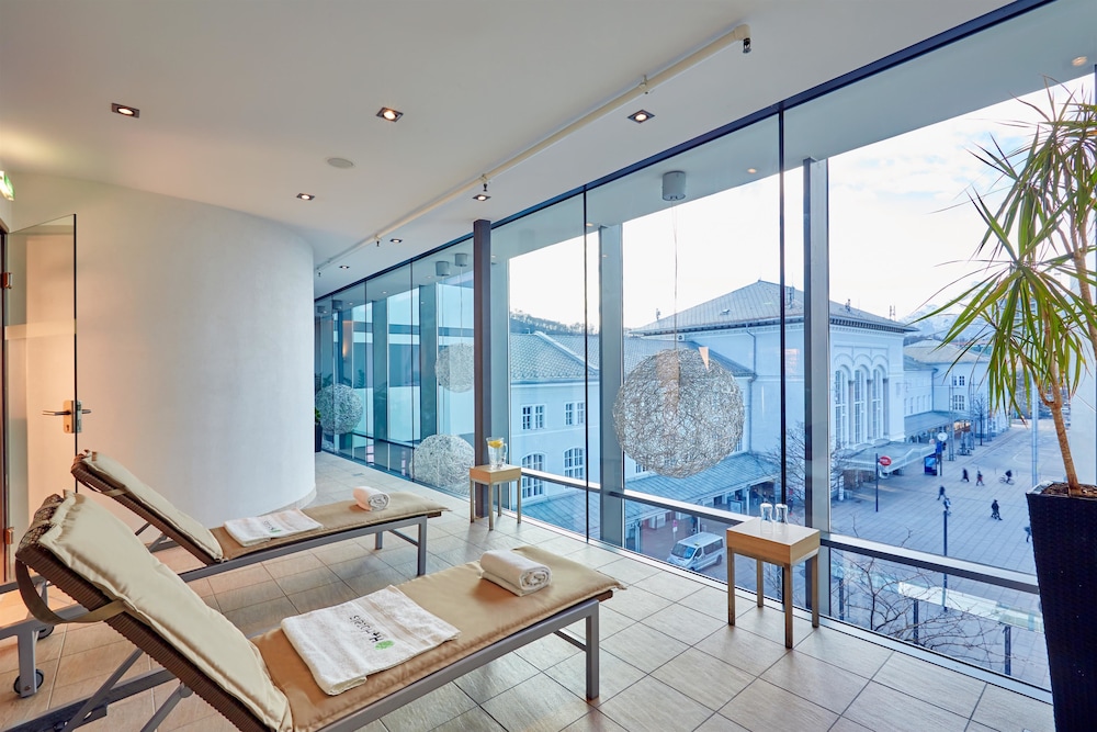 Hotel Salzburg-Hauptbahnhof 33/67