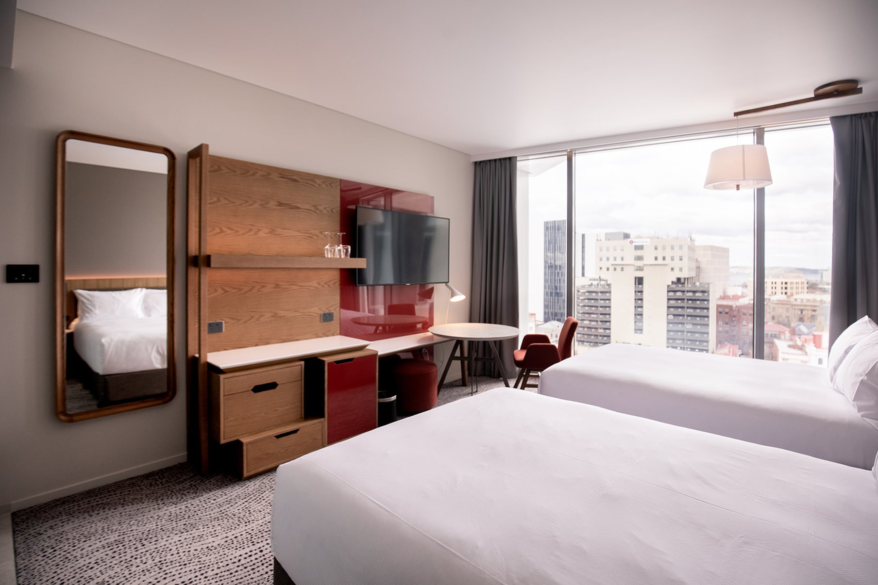 Crowne Plaza Hobart 25/73