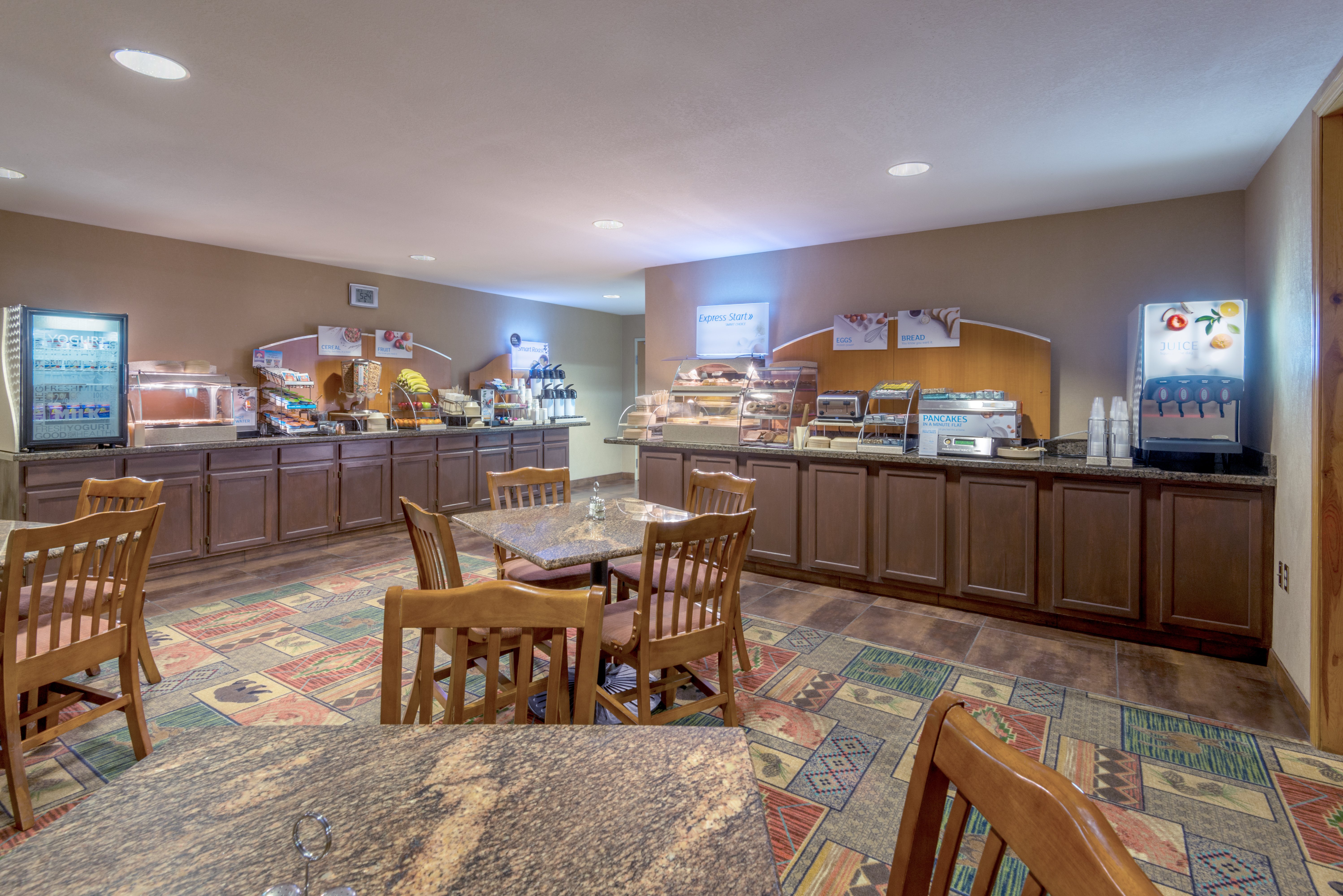 Holiday Inn Express Hotel Suites Raton 30/40