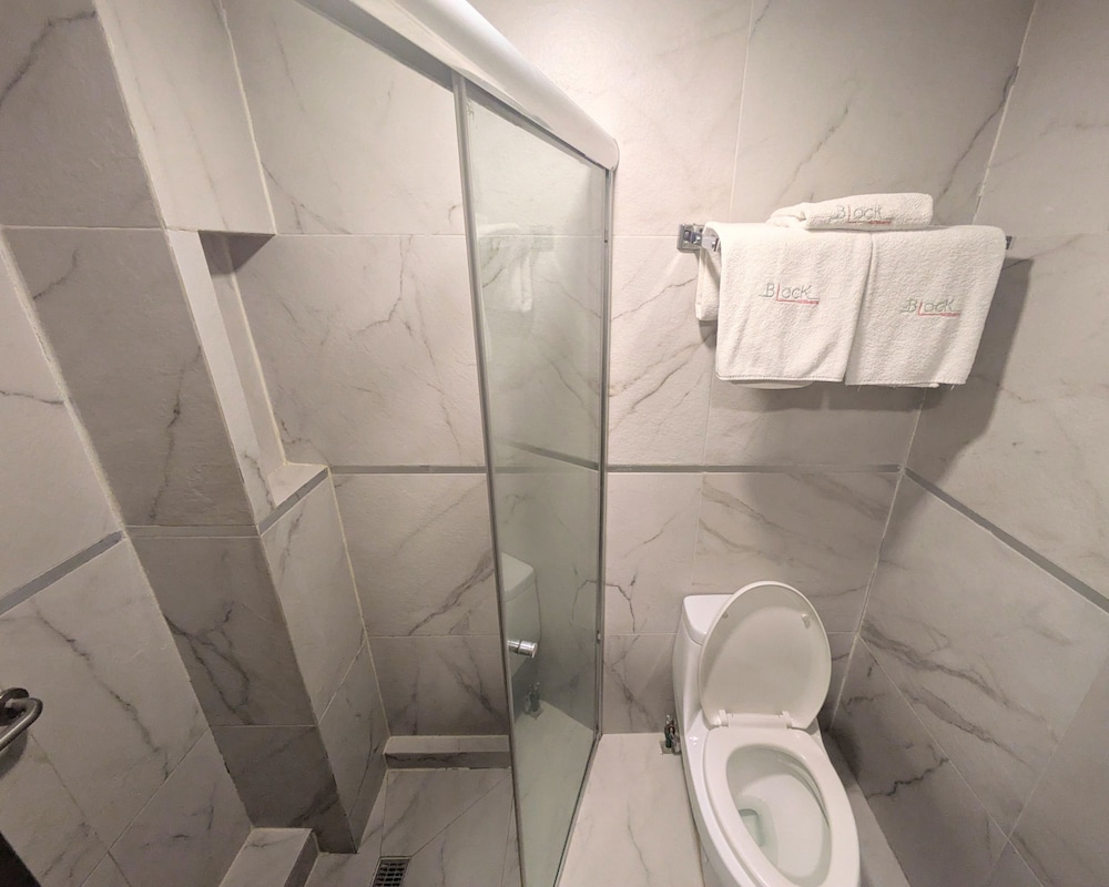Hotel Block Suites 67/69