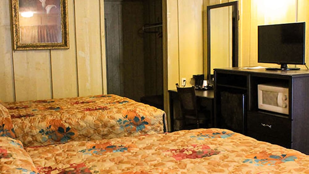 Charles Wesley Motor Lodge 19/51