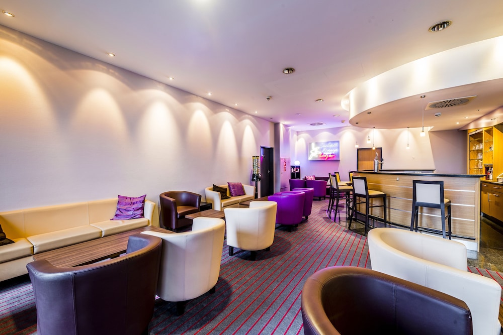 HOLIDAY INN EXPRESS FRANKFURT AIRPORT 29/58