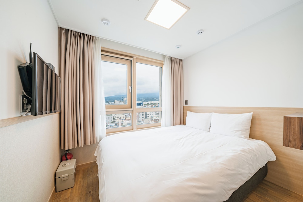Hotel Kenny Seogwipo 36/66