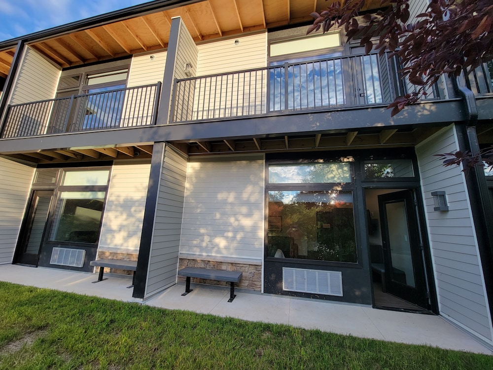 Watershed Hotel image