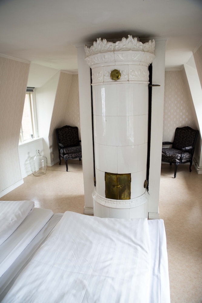 Family, Town House, 4 Beds, Private Bathroom, External Building
