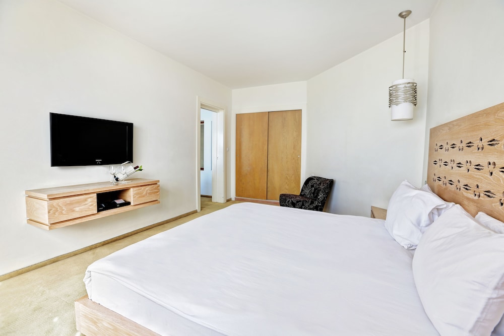 Suhan Seaport Hotel 12/42
