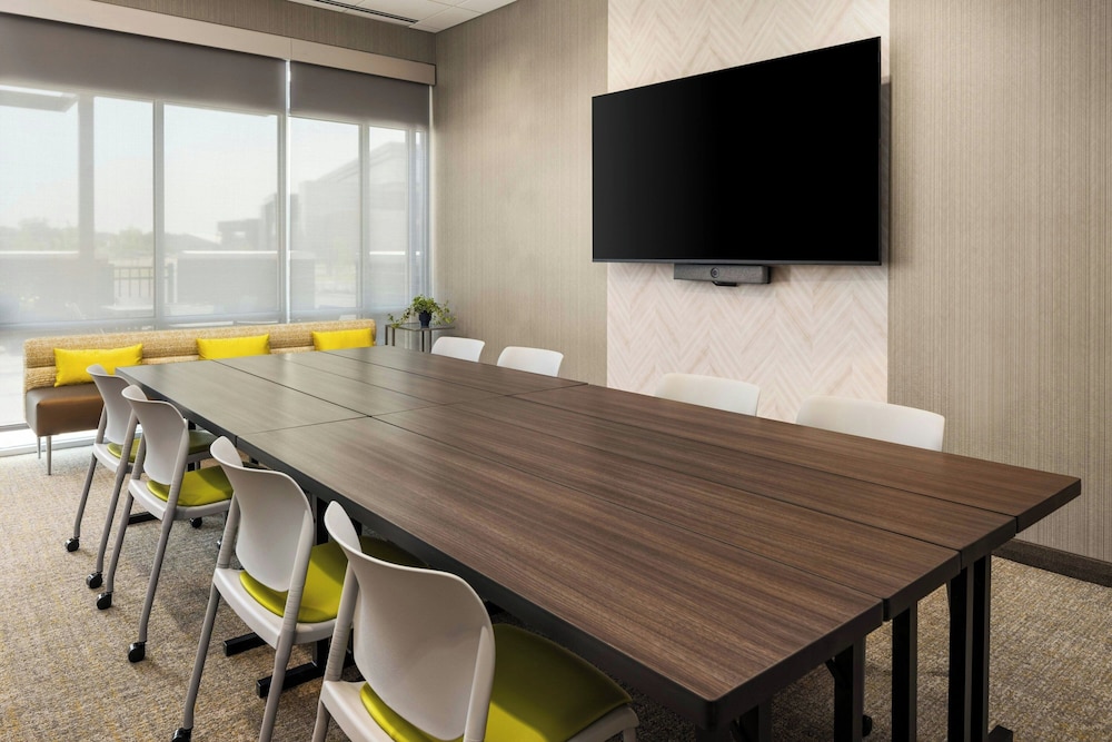 SpringHill Suites by Marriott Eau Claire 16/23