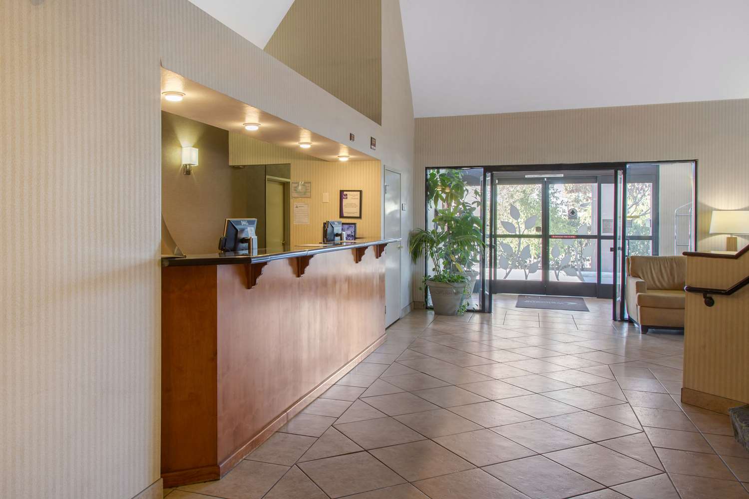 Sleep Inn & Suites Bakersfield North 7/46