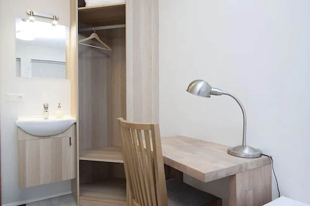 Kef Guesthouse 45/47