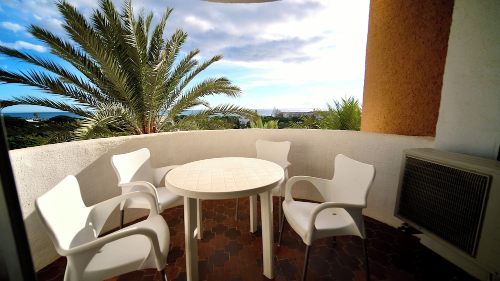 Apartamentos Coronado 40/50