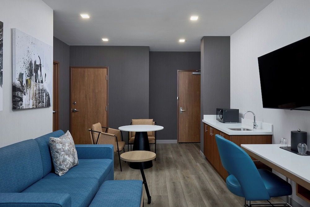 Courtyard by Marriott Denver Downtown West 35/41