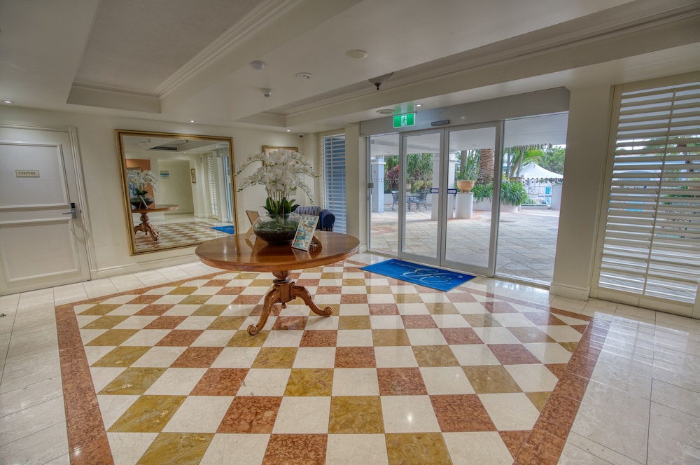 Bel Air on Broadbeach 28/50