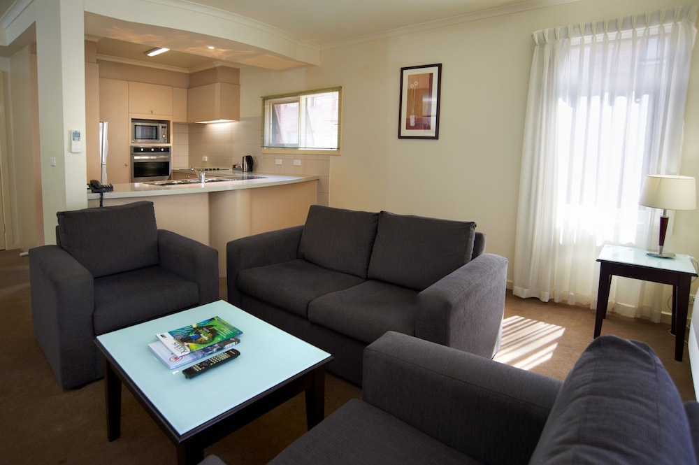 Comfort Apartments Royal Gardens 15/25