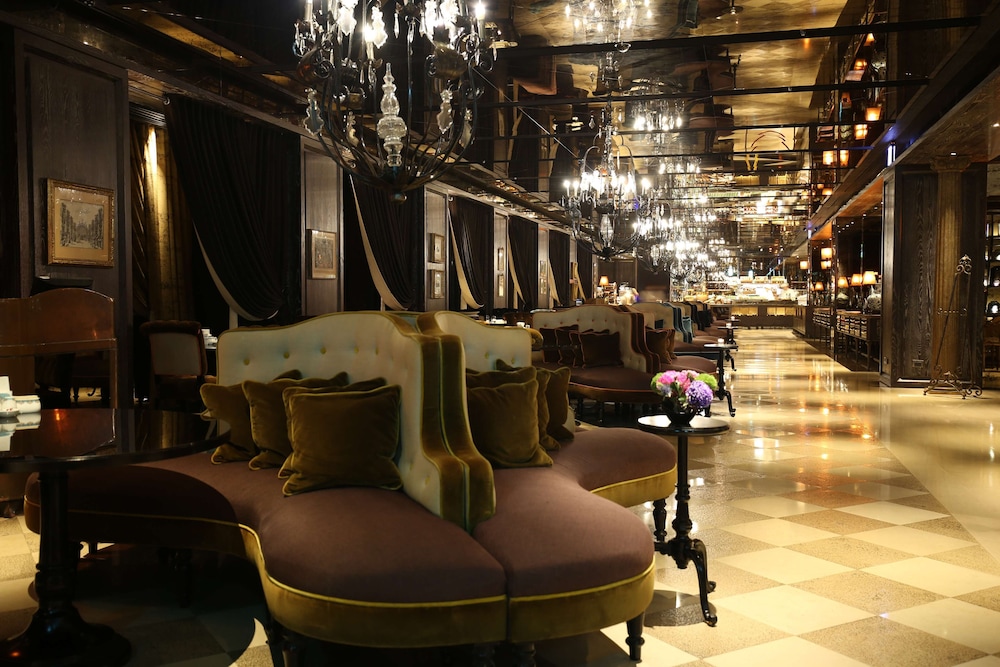 Palais de Chine Hotel 42/62
