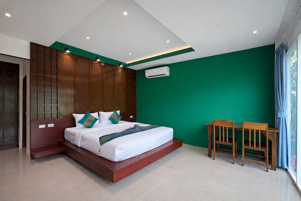 Phi Phi Chang Grand Resort 28/71