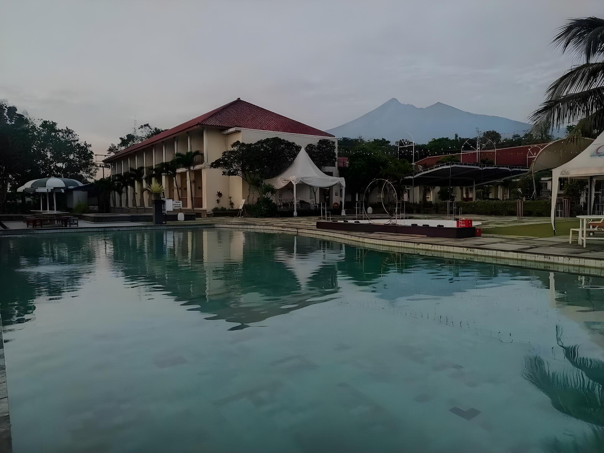 D Emmerick Hotel Salatiga 4/26