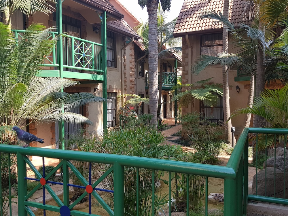 Court Classique Suite Hotel 43/50