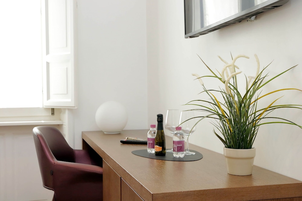Youroom Carrozze 5/50