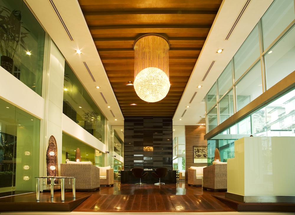 Golden Pearl Residences 11/50