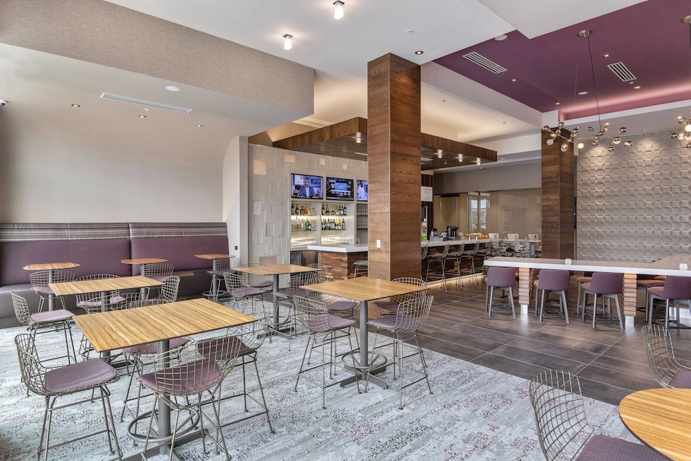 Courtyard By Marriott Raleigh Cary/Parkside Town Commons 8/52