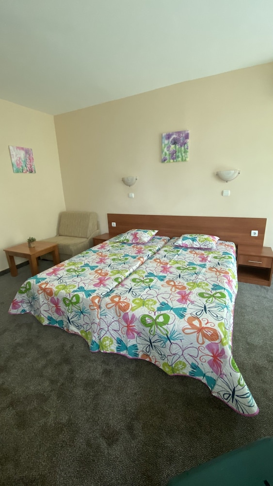 Hotel L&B Sunny Beach 45/50
