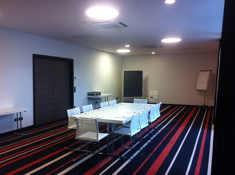 Enso Hotel 24/46