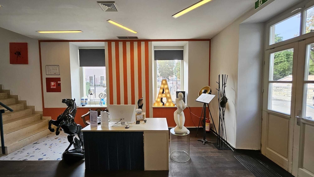 Hotel Amfiteatar 32/63