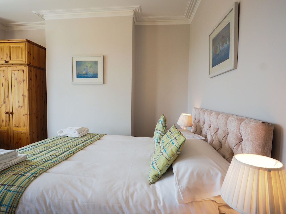 By The Sea Bed and Breakfast 13/39