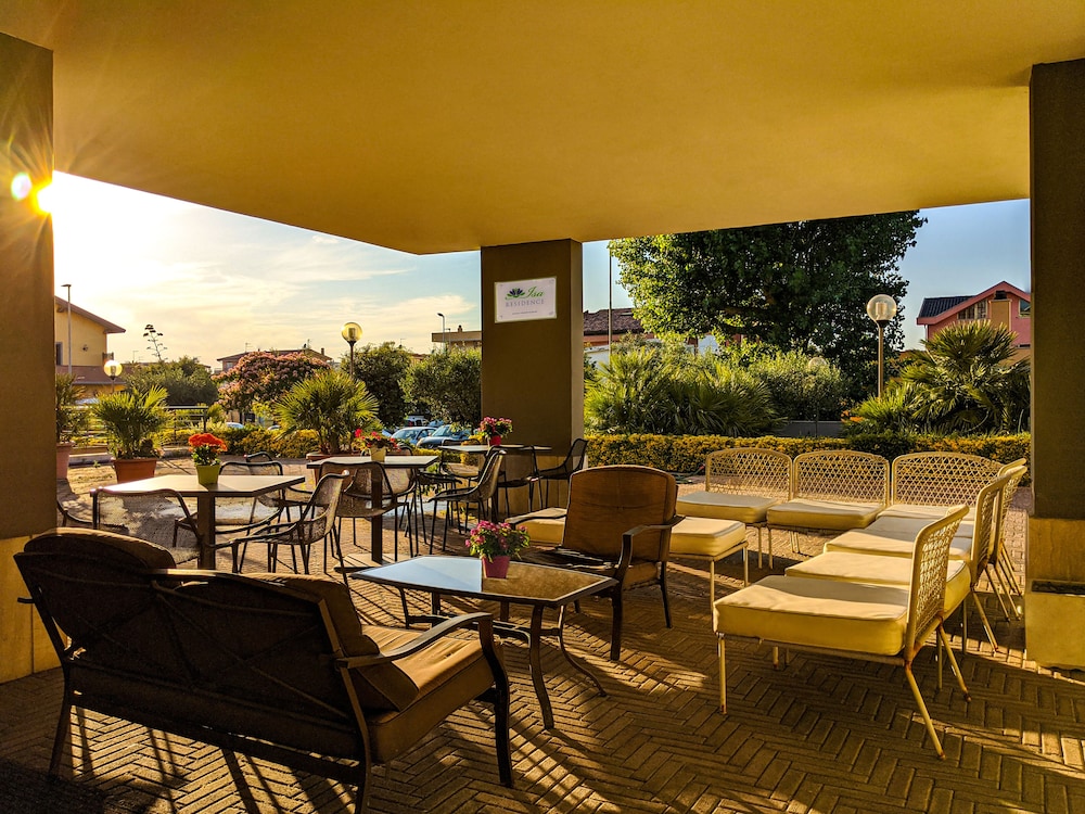 Isa Fiumicino Airport Residence 33/50