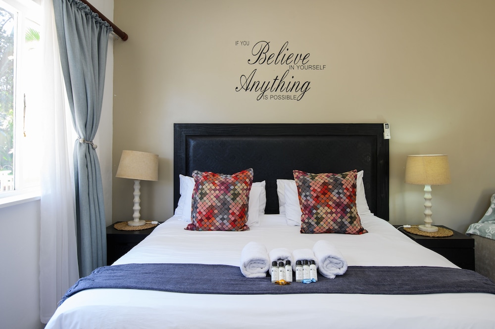 Caza Beach Guesthouse 10/50