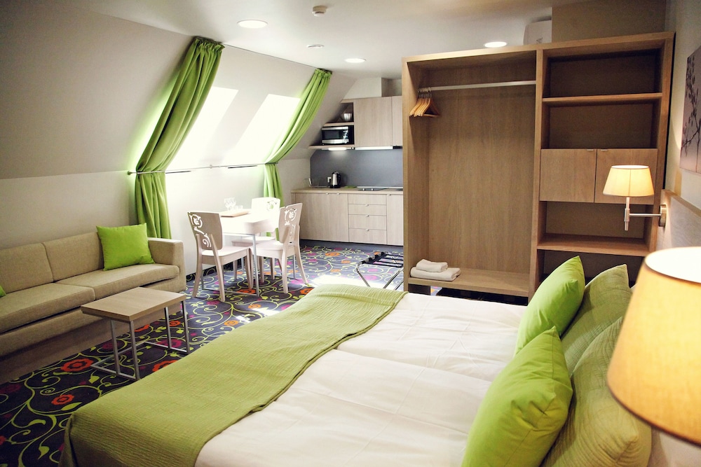City Hotels Rudninkai 24/65