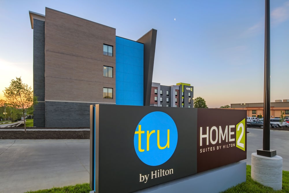 Tru by Hilton Omaha I-80 at 72nd Street photo5