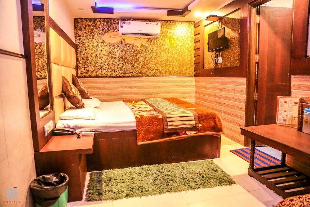 Hotel Glow Inn 43/50
