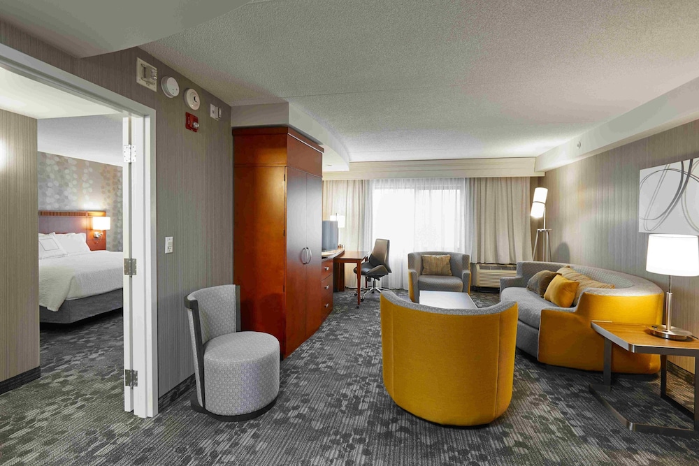 Courtyard By Marriott Toronto Brampton 24/43