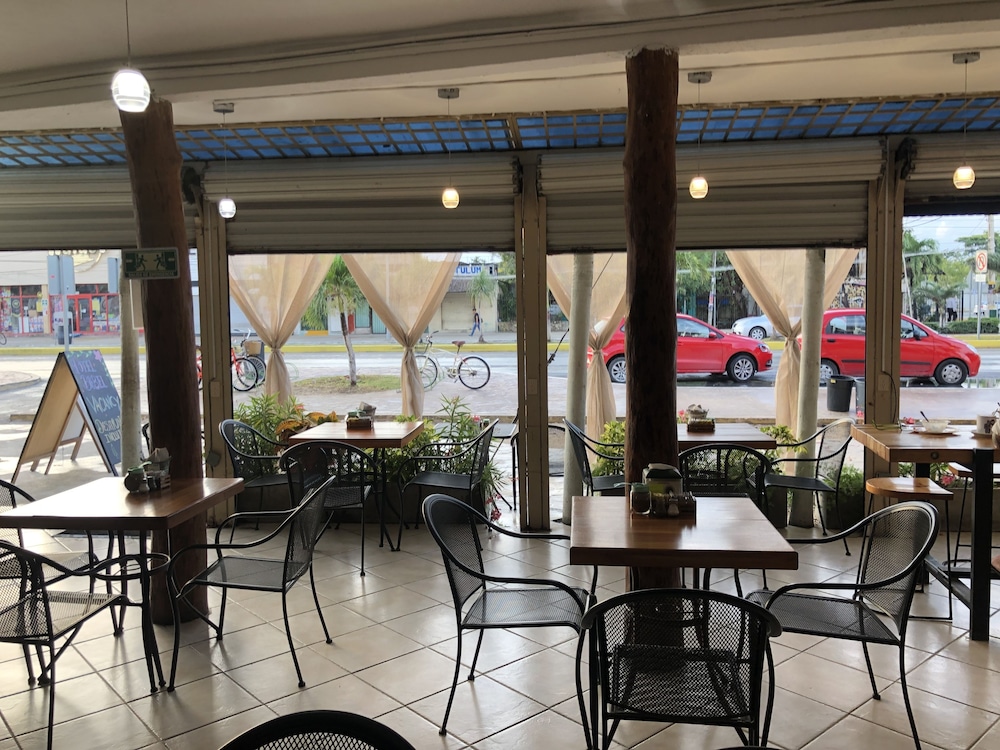 Hotel Mundo Maya 41/50