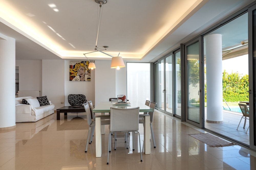 Alsus Crete Escape 78/100