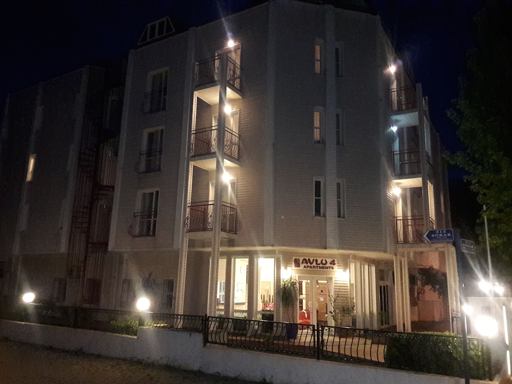 Avlu 4 Apart Hotel 3/50